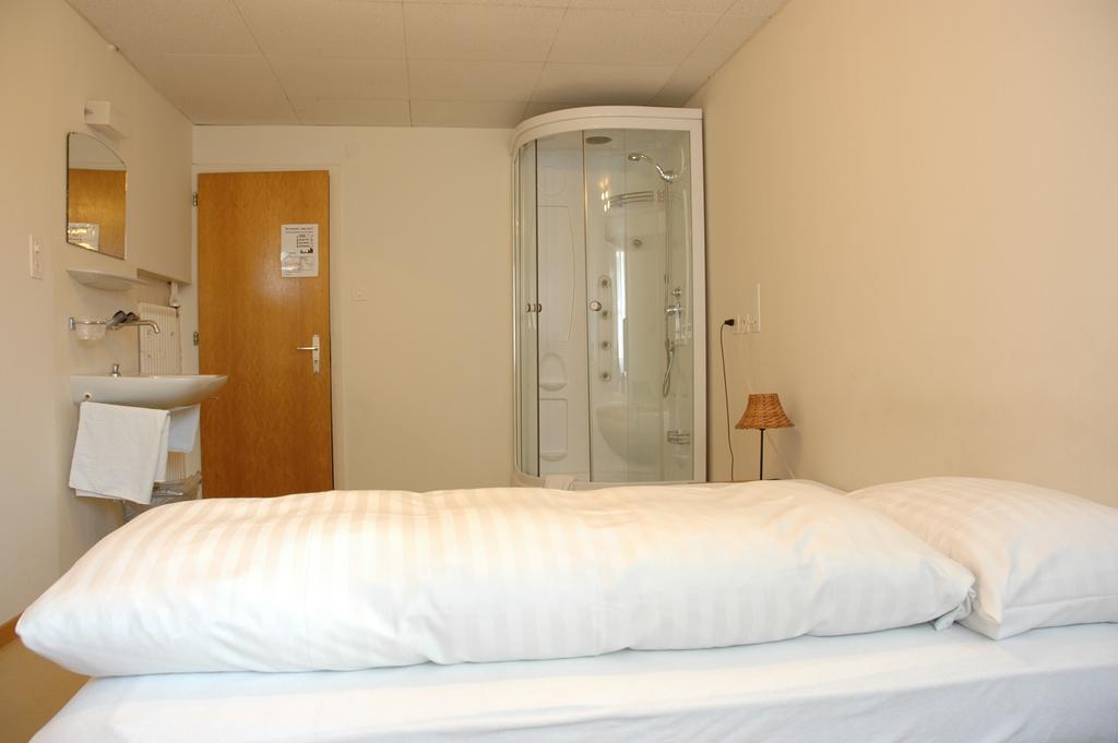 Hotel Weisses Kreuz St. Gallen Oda fotoğraf